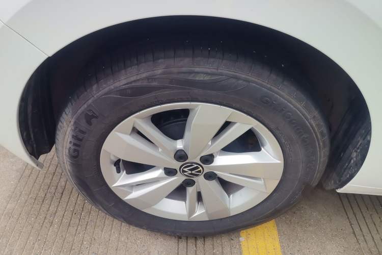 Used Volkswagen Polo 2023 Revised Plus 1.5L Automatic – Enjoy Life Edition Right Rear Wheel Hub