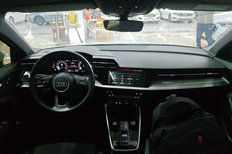 Used Audi A3 2022 Sportback 35 TFSI Fashionable Sports Model Center Console