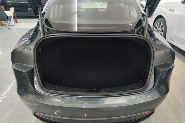 Used Tesla Model 3 2023 Rear-Wheel-Drive Version Trunk
