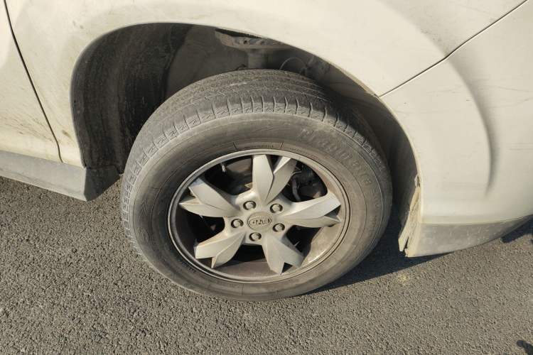 Used BYD S6 2014 2.0L Manual Luxury 5-Seater