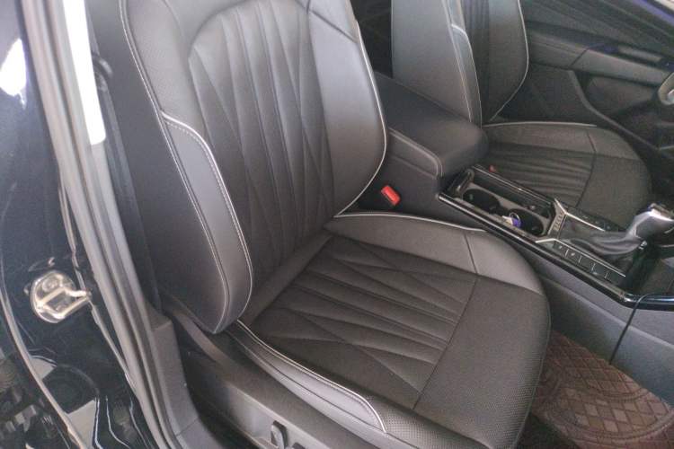 Used Volkswagen Passat 2022 330TSI Luxury Edition
