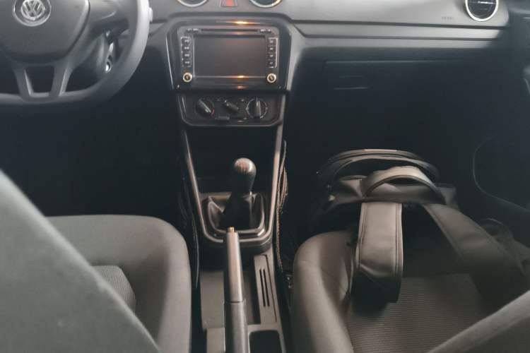 Used Volkswagen Jetta 2017 1.4L Manual Fashion Edition
