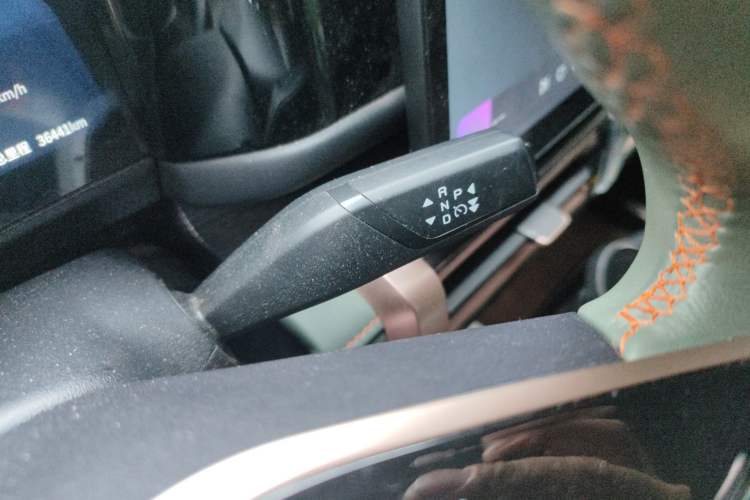 Used iCAR 03 2024 472km Four-Wheel Drive Long-Range Version Gear Lever