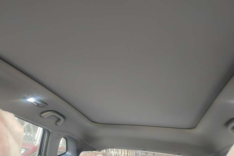 Used Changan UNI-Z New Energy 2025 Smart New Blue Whale 125km Battleship Edition
