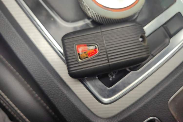 Used Roewe i6 New Energy 2017 45T Hybrid Connect & Smart Enjoyment Edition