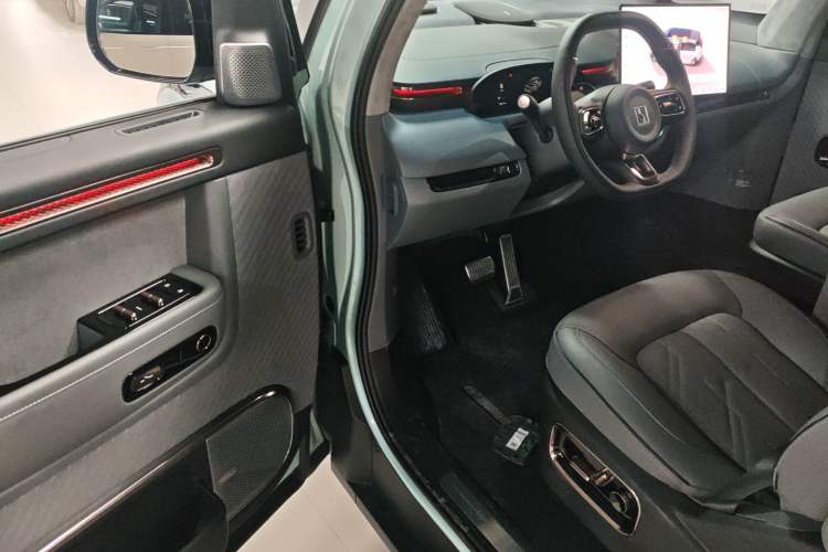 Used Zeekr MIX 2025 Intelligent Driving Version Driver Seat