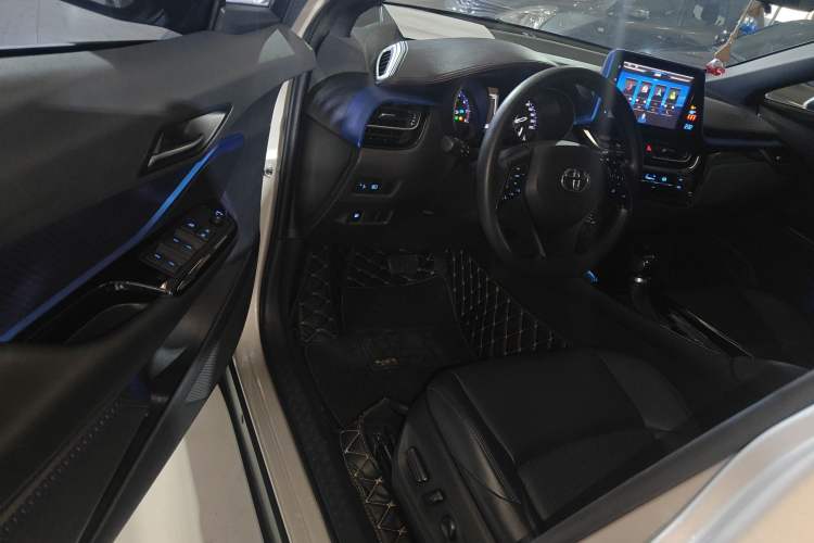 Used Toyota C-HR 2020 2.0L Leading Edition
