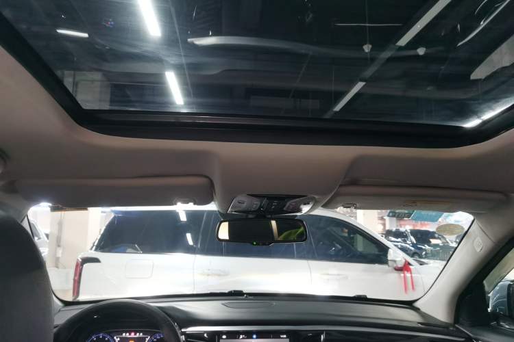 Used GAC Trumpchi GS8 2017 320T Two-Wheel Drive Luxury Smart Connectivity Version (7 Seats)
