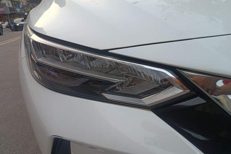 Used Nissan Sylphy 2021 1.6L XL CVT Enjoyment Edition Right Front Headlight