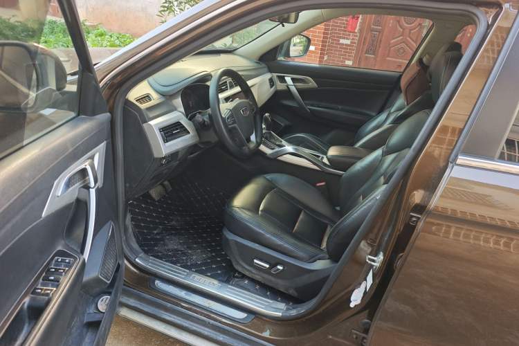 Used Geely Auto Emgrand X7 Sport 2018 1.8TD Automatic Two-Wheel Drive Smart Connect 4G Internet Edition
