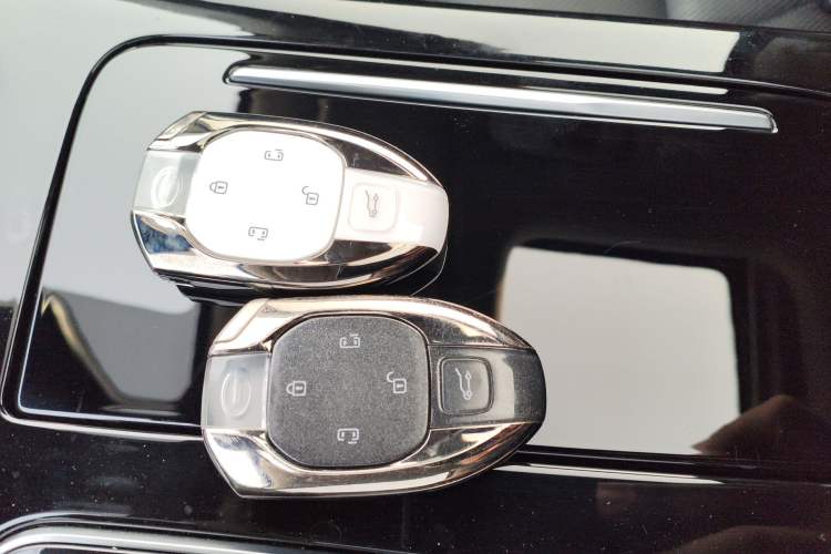 Used GAC Trumpchi M8 2024 Master Series 400T Prestige Edition
