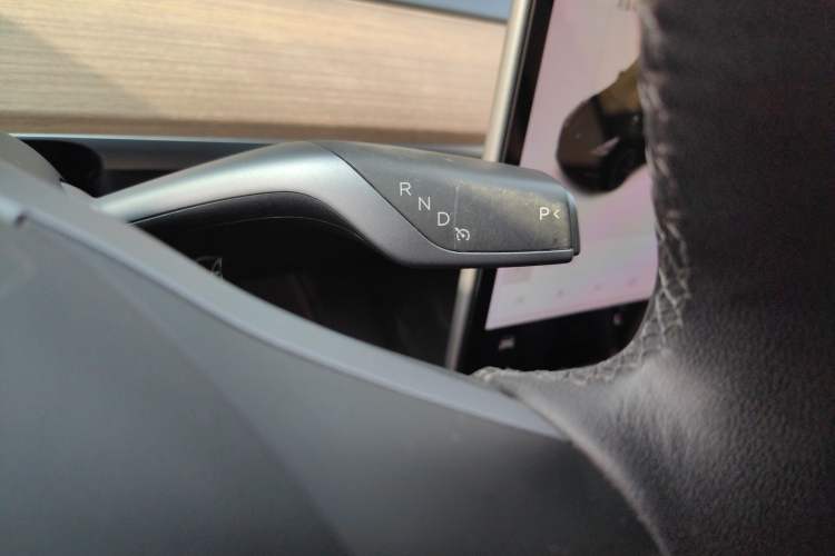 Used Tesla Model Y 2021 Standard Range Rear-Wheel Drive Version
