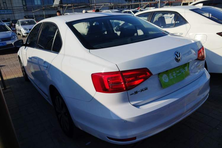 Used Volkswagen Sagitar 2015 230TSI Automatic Luxury Model