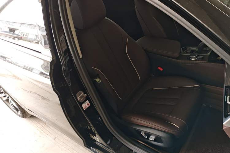 Used BMW 5 Series 2023 530Li Leading Edition Luxury Package
