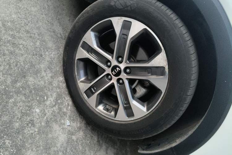 Used Kia Sportage R 2018 2.0L Automatic Smart Luxury Version China V Standard Right Front Wheel Hub