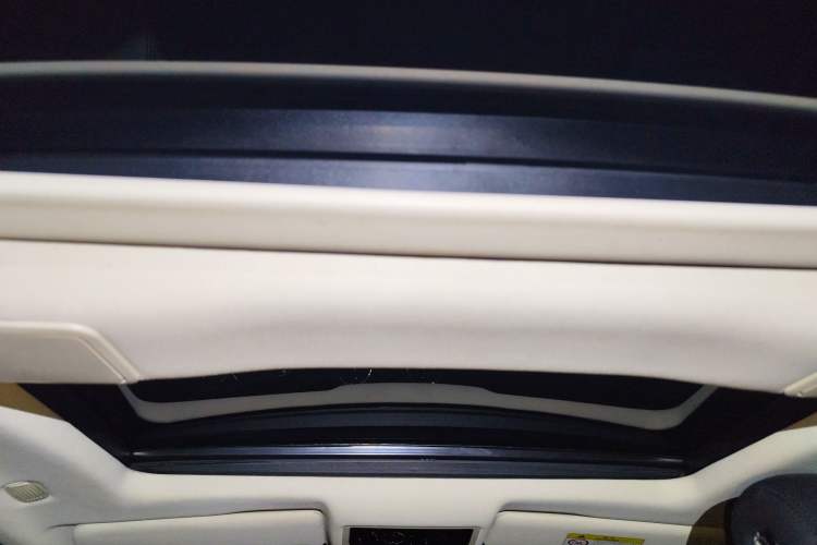 Used Jaguar XJ 2016 XJL 3.0 SC Two-Wheel-Drive Elegant Business Edition
