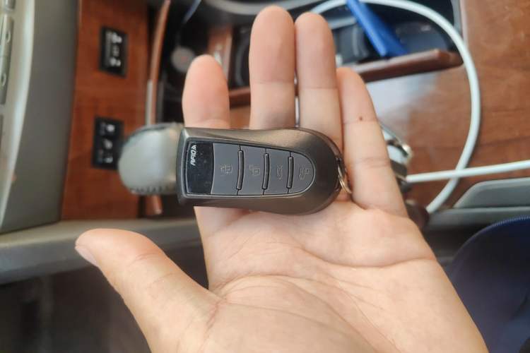 Used Toyota Camry 2013 200G Classic Luxury Edition Vehicle Key