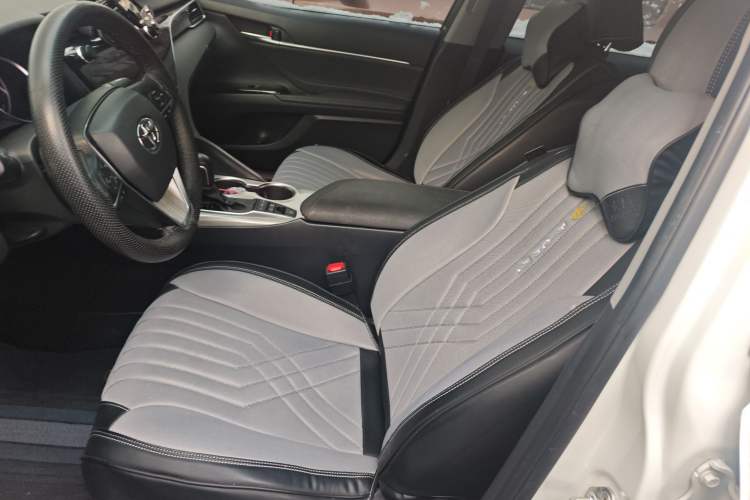 Used Toyota Camry 2019 Dual-Engine 2.5 HG Luxury Edition China VI Standard