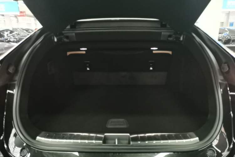 Used Avatr 12 2026 Ultra Pure-Electric All-Wheel-Drive Version Trunk