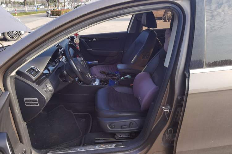 Used Volkswagen Magotan 2015 Facelift 1.8TSI Luxury Model
