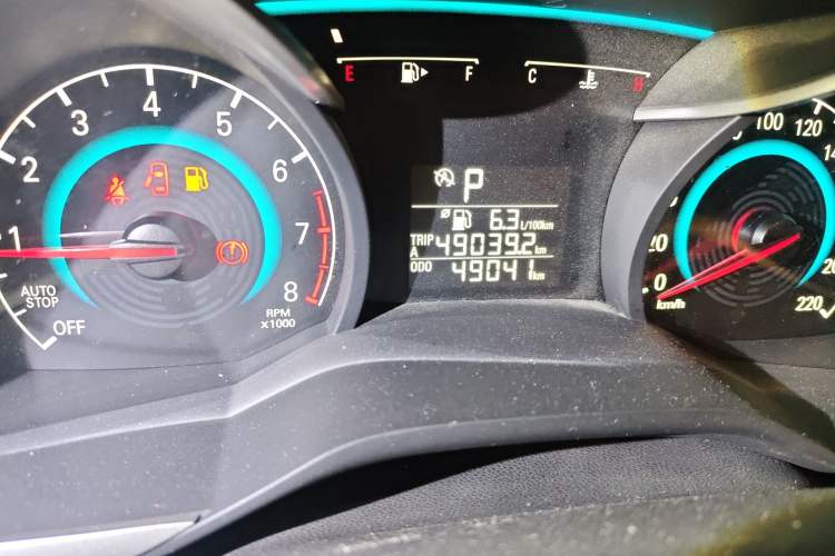 Used Chevrolet Cavalier 2016 1.5L Automatic Xinyue Edition Odometer Close Up