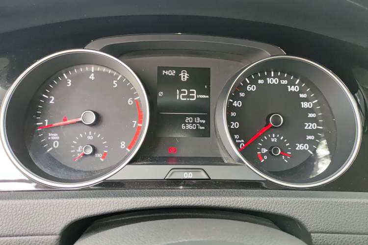 Used Volkswagen Golf 2018 1.6L Manual Fashion Edition
