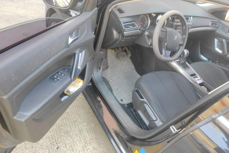 Used Peugeot 408 2016 1.6T Automatic Luxury Edition Driver Seat