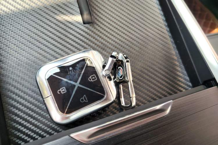 Used Buick LaCrosse 2023 28T Prestige Edition Vehicle Key