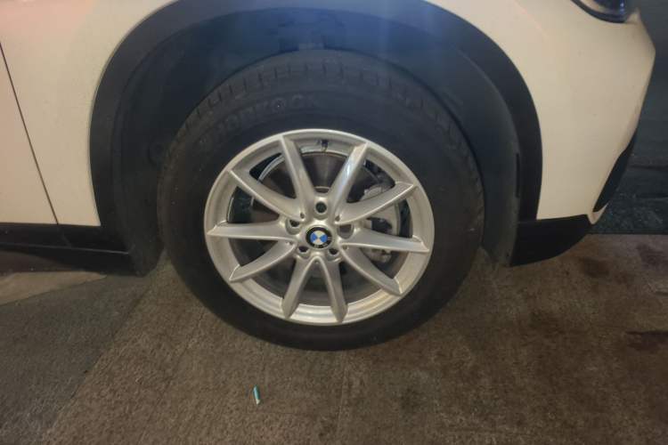 Used BMW X1 2018 sDrive18Li Fashion Model Right Front Wheel Hub