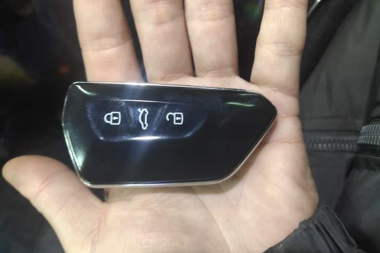 Used Volkswagen Lamando 2025 Lavida L 280TSI DSG Cool & Spicy Edition
