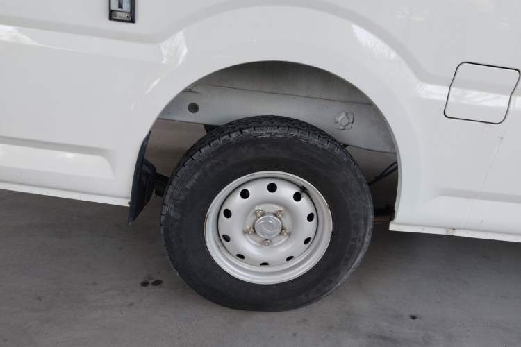 Used Dongfeng Yufeng EM27 2024 EM27L BYD CATL 41.86 kWh Right Rear Wheel Hub