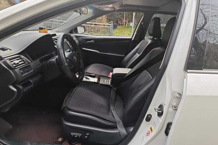 Used Toyota Camry 2016 2.0G 10th Anniversary Leading Edition