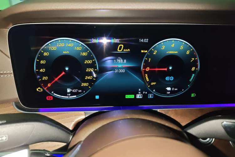 Used Mercedes-Benz E-Class New Energy 2023 E 350 e L Plug-in Hybrid Sedan Instrument Cluster