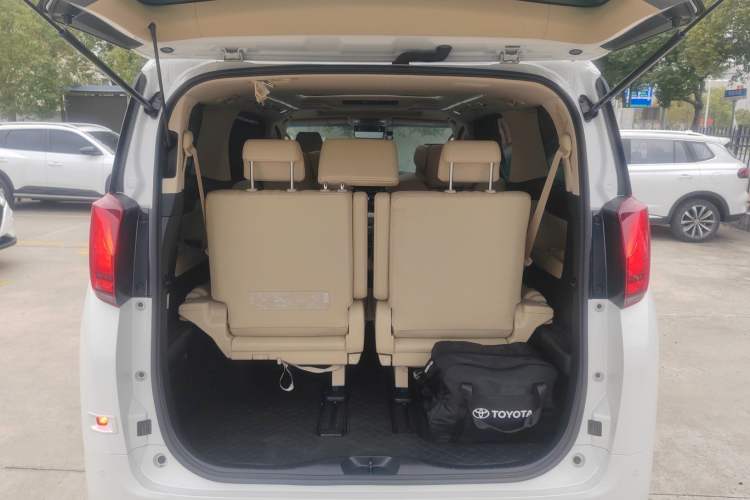 Used Toyota Alphard 2021 Dual-Engine 2.5L Prestige Edition
