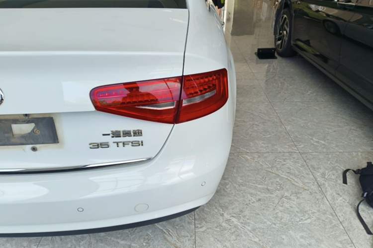 Audi A4L 2016 35 TFSI Automatic Standard Model usata