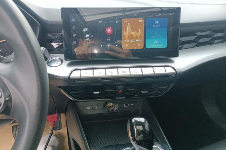 Used MG 5 2022 180 DVVT CVT Youth Style Edition
