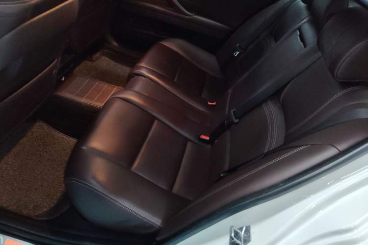 Used BMW 5 Series 2014 525Li Luxury Design Package