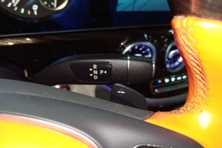 Used Mercedes-Benz Vito 2021 2.0T Business Version 7 Seats
