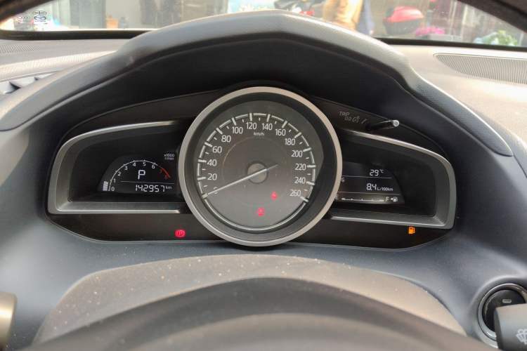 Used Mazda CX-4 2018 2.0L Automatic Two-Wheel Drive Blue Sky Dynamic Version China V Standard Instrument Cluster