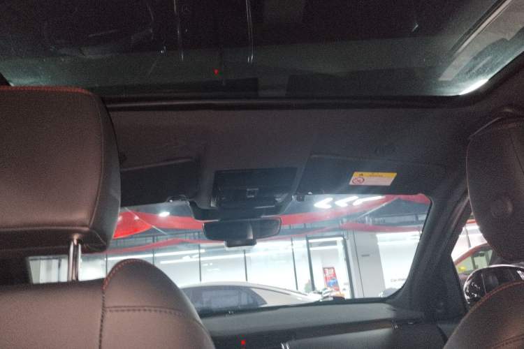 Used Land Rover Discovery Sport New Energy 2022 Facelifted P300e Plug-in Hybrid Electric Version
