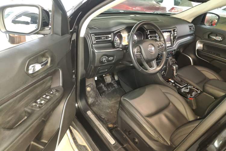 Used Jeep Commander 2018 2.0T Four-Wheel Drive Prestige Edition China V
