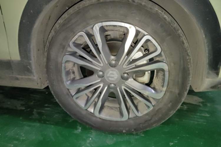 Used Leapmotor T03 2021 400 Luxury Pro Edition Right Front Wheel Hub