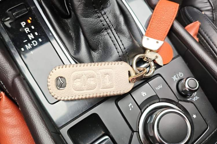 Used Mazda Atenza 2018 2.0L Blue Sky Luxury Edition China VI Standard
