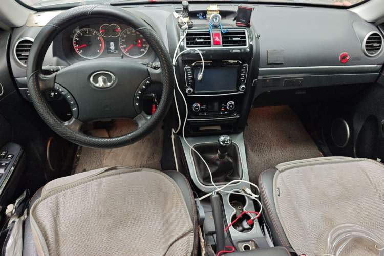 Used Haval H5 Classic 2013 ZhiZun Edition 2.0T Manual Two-Wheel Drive Elite Model