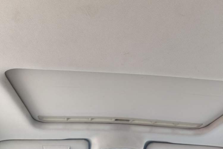 Used Bestune B70 2011 2.0L Automatic Fashion Version