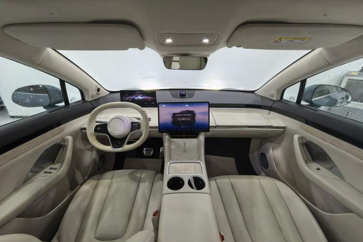 Used Hima Luxeed R7 2024 All-Electric 736 km Ultra