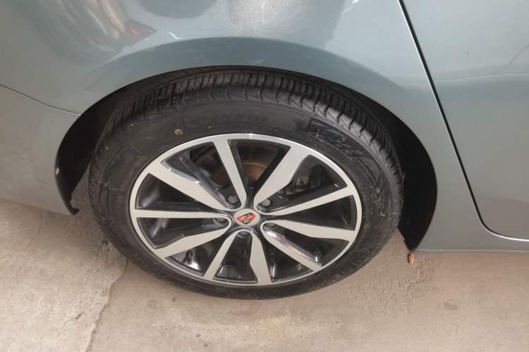 Used Roewe i6 2018 20T Automatic Internet Smart Edition Right Rear Wheel Hub