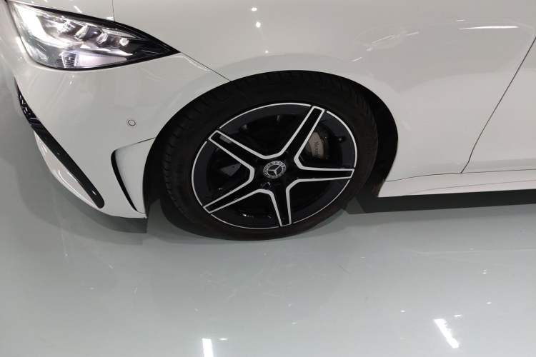 Used Mercedes-Benz CLS 2023 Refreshed CLS 300 Dynamic Edition