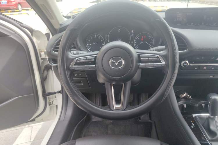Used Mazda 3 Axela 2022 2.0L Automatic Zhiyao Edition Steering Wheel