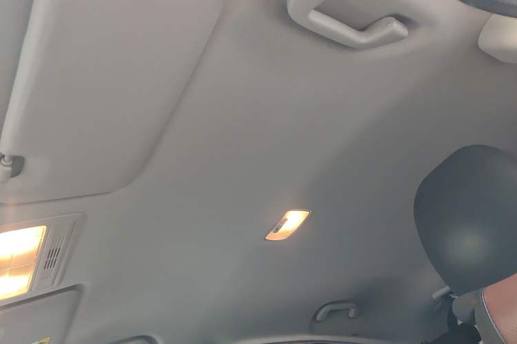 Used Honda Vezel 2018 1.5L CVT 2WD Technology Elite Model Headliner